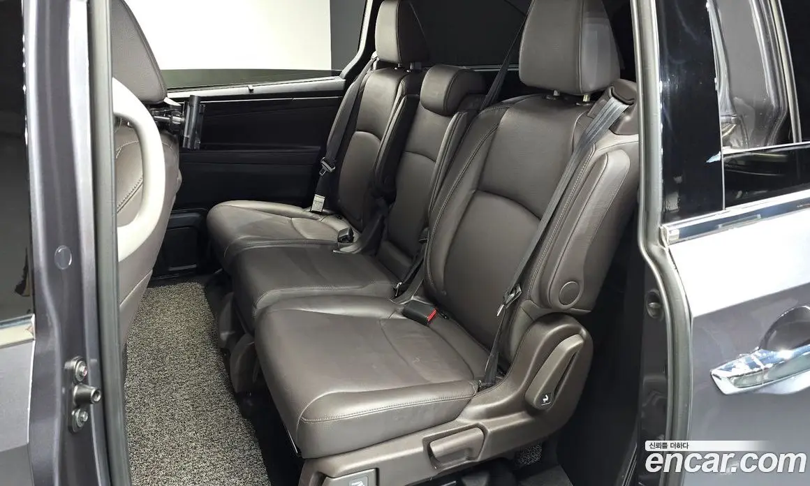 Honda Odyssey 2018 3.5 автомат (гидро), фото 17