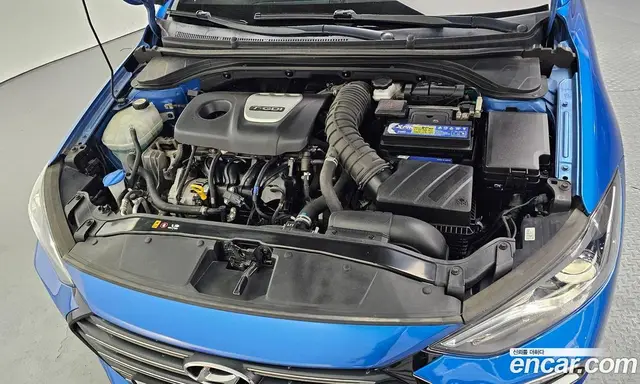 Hyundai Avante 2016 1.6 автомат (гидро), миниатюра 6 Hyundai Avante 2016 1.6 автомат (гидро), миниатюра 6