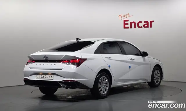 Hyundai Avante 2021 1.6 автомат (гидро), миниатюра 2