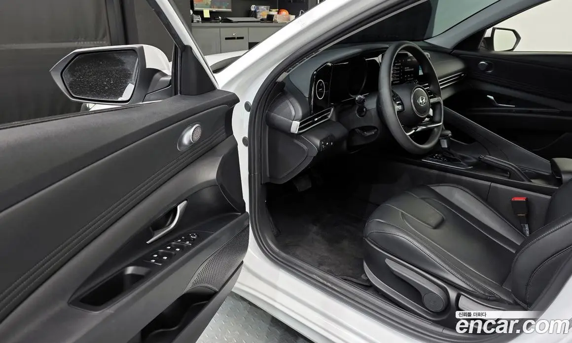 Hyundai Avante 2022 1.6 автомат (гидро), фото 10 Hyundai Avante 2022 1.6 автомат (гидро), фото 10