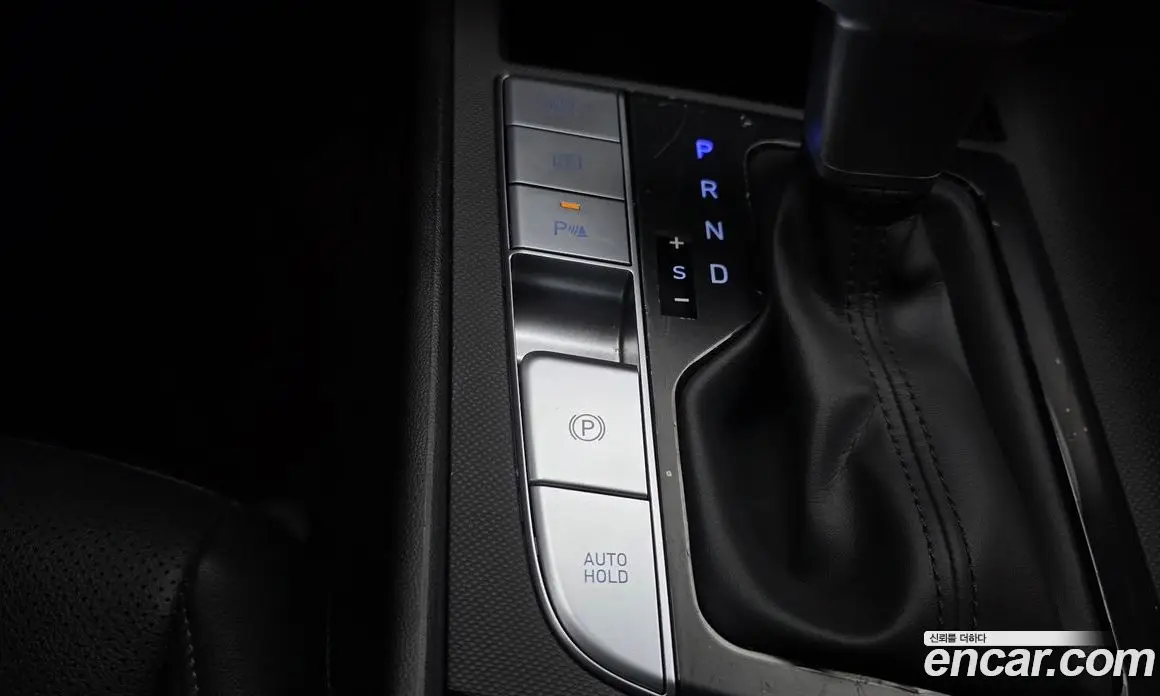 Hyundai Avante 2023 1.6 автомат (гидро), фото 19