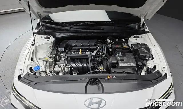 Hyundai Avante 2023 1.6 автомат (гидро), миниатюра 6