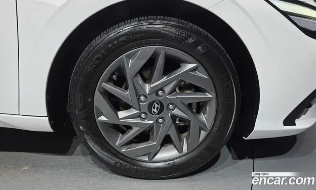 Hyundai Avante 2023 1.6 автомат (гидро), миниатюра 7
