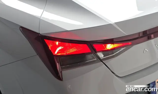 Hyundai Avante 2023 1.6 автомат (гидро), миниатюра 9