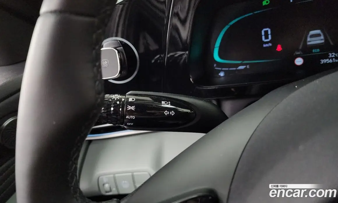 Hyundai Avante 2024 1.6 автомат (гидро), фото 18