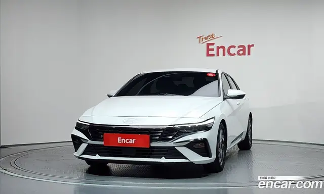 Hyundai Avante 2024 1.6 автомат (гидро), миниатюра 3