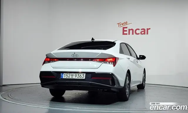 Hyundai Avante 2024 1.6 автомат (гидро), миниатюра 4