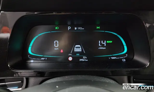 Hyundai Avante 2024 1.6 автомат (гидро), миниатюра 8