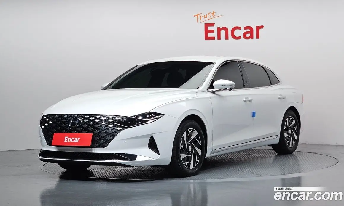 Hyundai Grandeur 2021 2.4 автомат (гидро), фото 1 Hyundai Grandeur 2021 2.4 автомат (гидро), фото 1