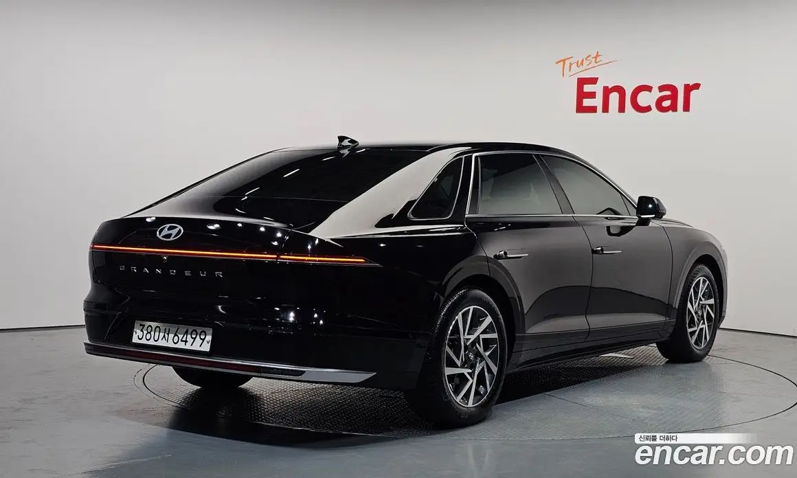 Hyundai Grandeur 2023 2.5 автомат (гидро), фото 2 Hyundai Grandeur 2023 2.5 автомат (гидро), фото 2