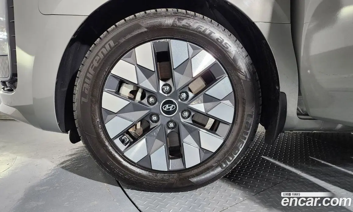 Hyundai Staria 2022 2.2 автомат (гидро), фото 5 Hyundai Staria 2022 2.2 автомат (гидро), фото 5