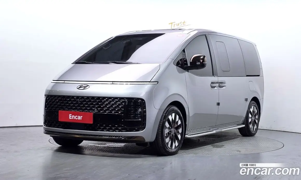 Hyundai Staria 2023 2.2 автомат (гидро), фото 1 Hyundai Staria 2023 2.2 автомат (гидро), фото 1