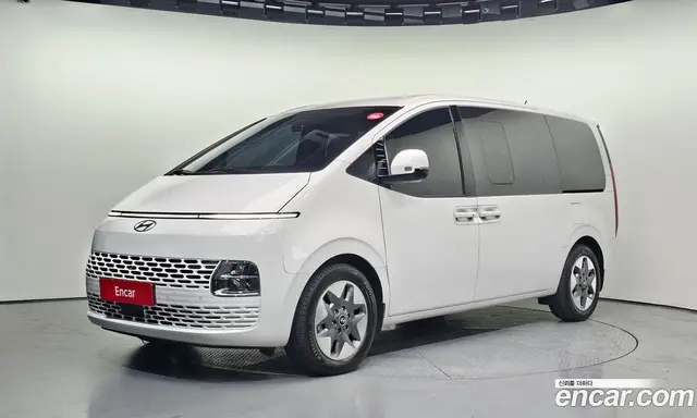 Hyundai Staria, 2024, 38 554 км