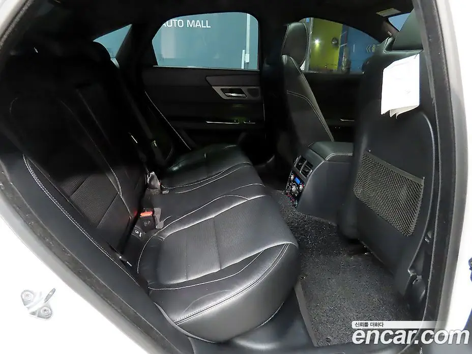 Jaguar XF 2017 3.0 автомат (гидро), фото 13 Jaguar XF 2017 3.0 автомат (гидро), фото 13