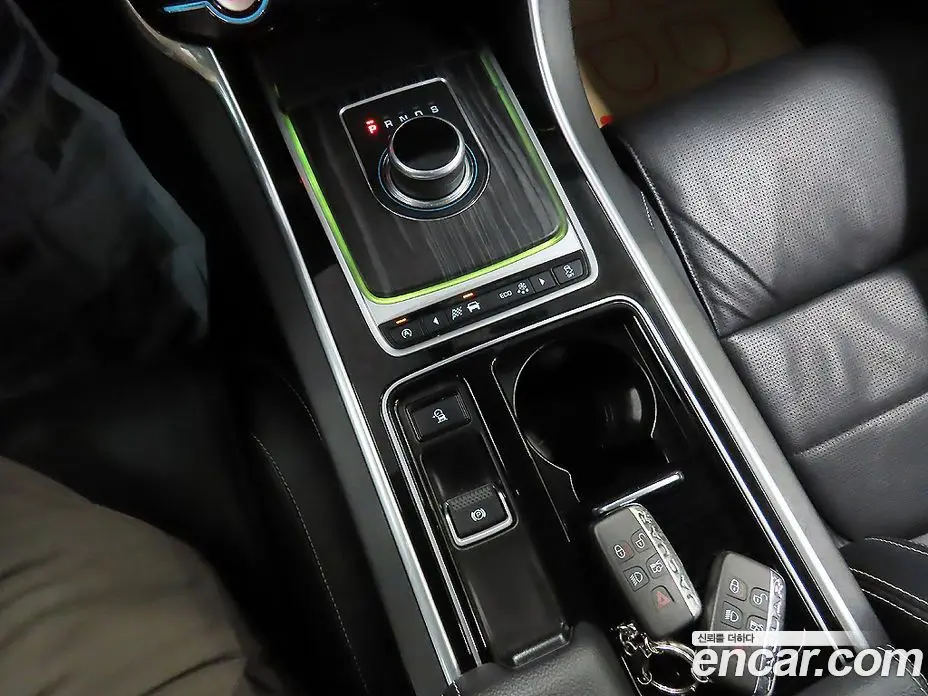 Jaguar XF 2017 3.0 автомат (гидро), фото 14 Jaguar XF 2017 3.0 автомат (гидро), фото 14