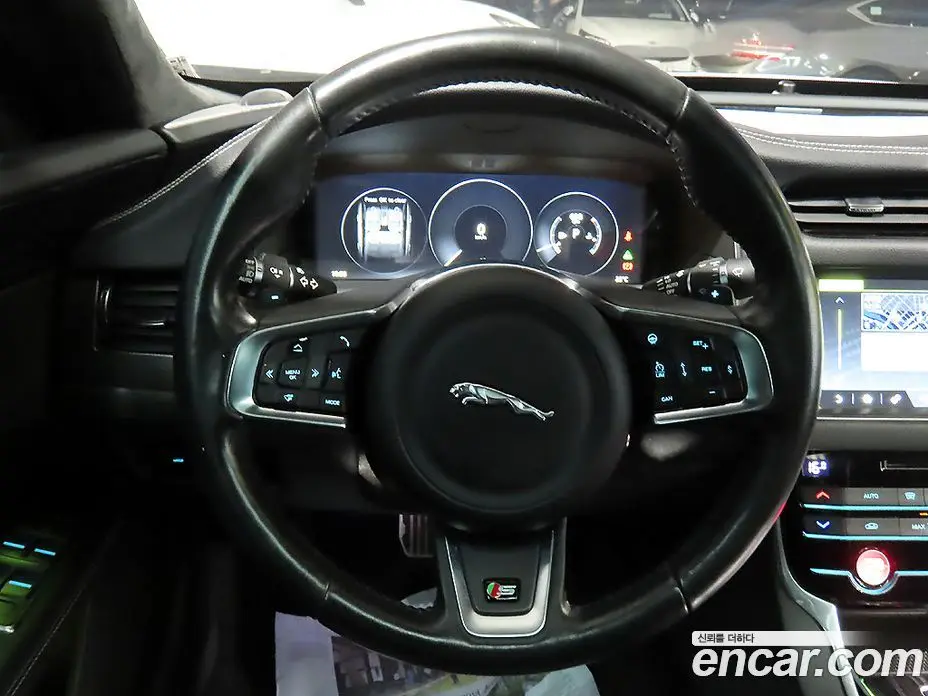 Jaguar XF 2017 3.0 автомат (гидро), фото 10 Jaguar XF 2017 3.0 автомат (гидро), фото 10