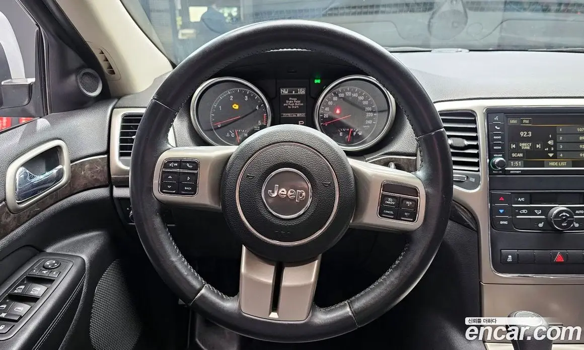 Jeep Cherokee 2013 3.0 автомат (гидро), фото 13