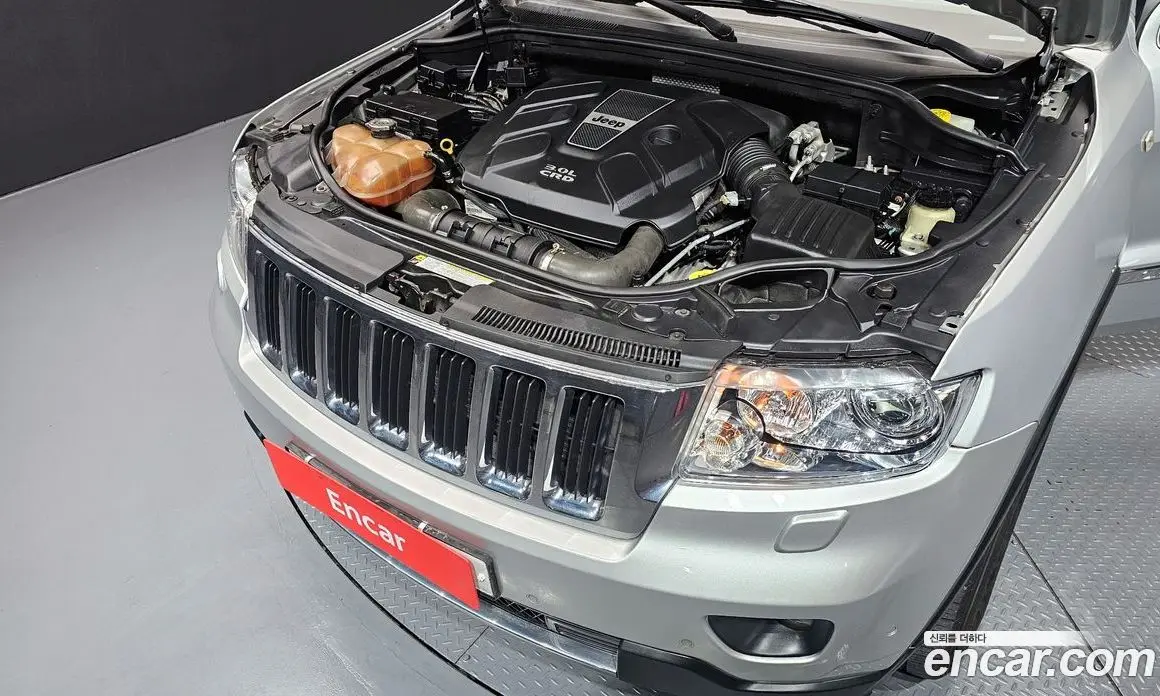 Jeep Cherokee 2013 3.0 автомат (гидро), фото 6