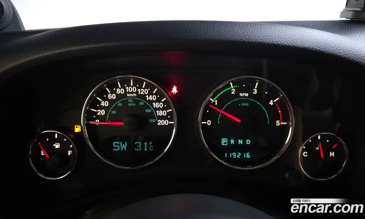Jeep Wrangler 2014 2.8 автомат (гидро), фото 8 Jeep Wrangler 2014 2.8 автомат (гидро), фото 8