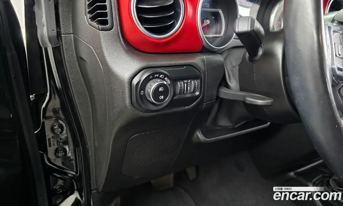 Jeep Wrangler 2021 2.0 автомат (гидро), фото 23 Jeep Wrangler 2021 2.0 автомат (гидро), фото 23