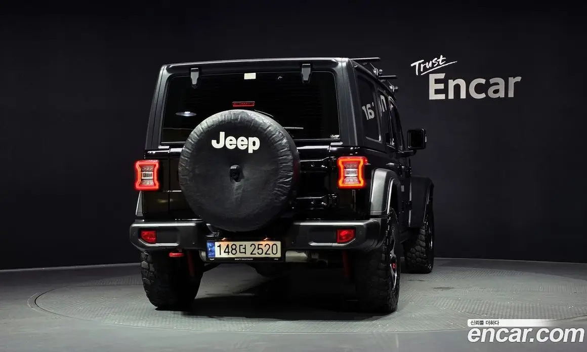 Jeep Wrangler 2021 2.0 автомат (гидро), фото 4 Jeep Wrangler 2021 2.0 автомат (гидро), фото 4