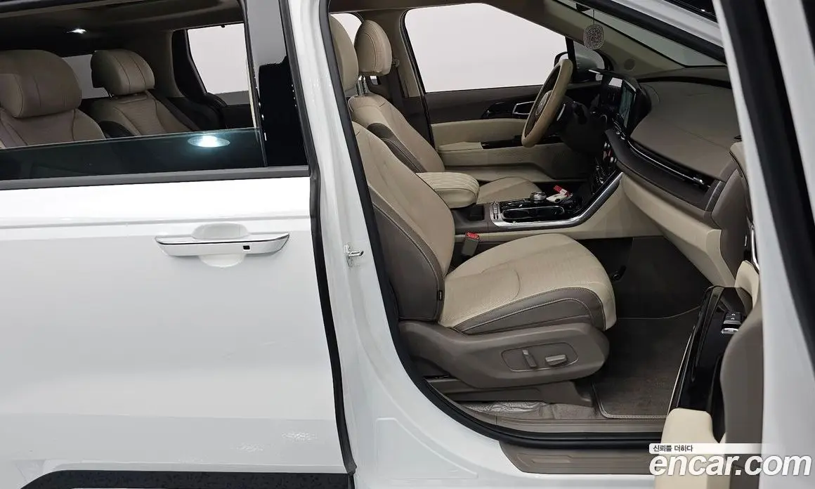 Kia Carnival 2023 3.5 автомат (гидро), фото 16 Kia Carnival 2023 3.5 автомат (гидро), фото 16