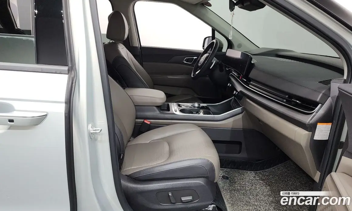 Kia Carnival 2024 1.6 автомат (гидро), фото 16 Kia Carnival 2024 1.6 автомат (гидро), фото 16