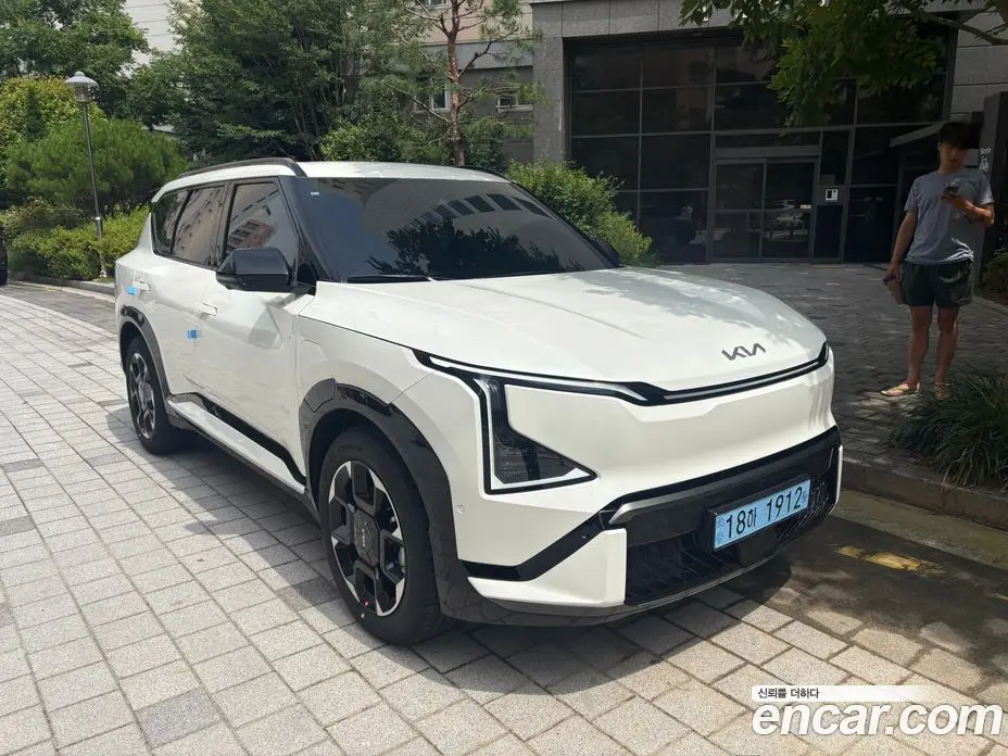 Kia EV5 2026 автомат (гидро), фото 1 Kia EV5 2026 автомат (гидро), фото 1