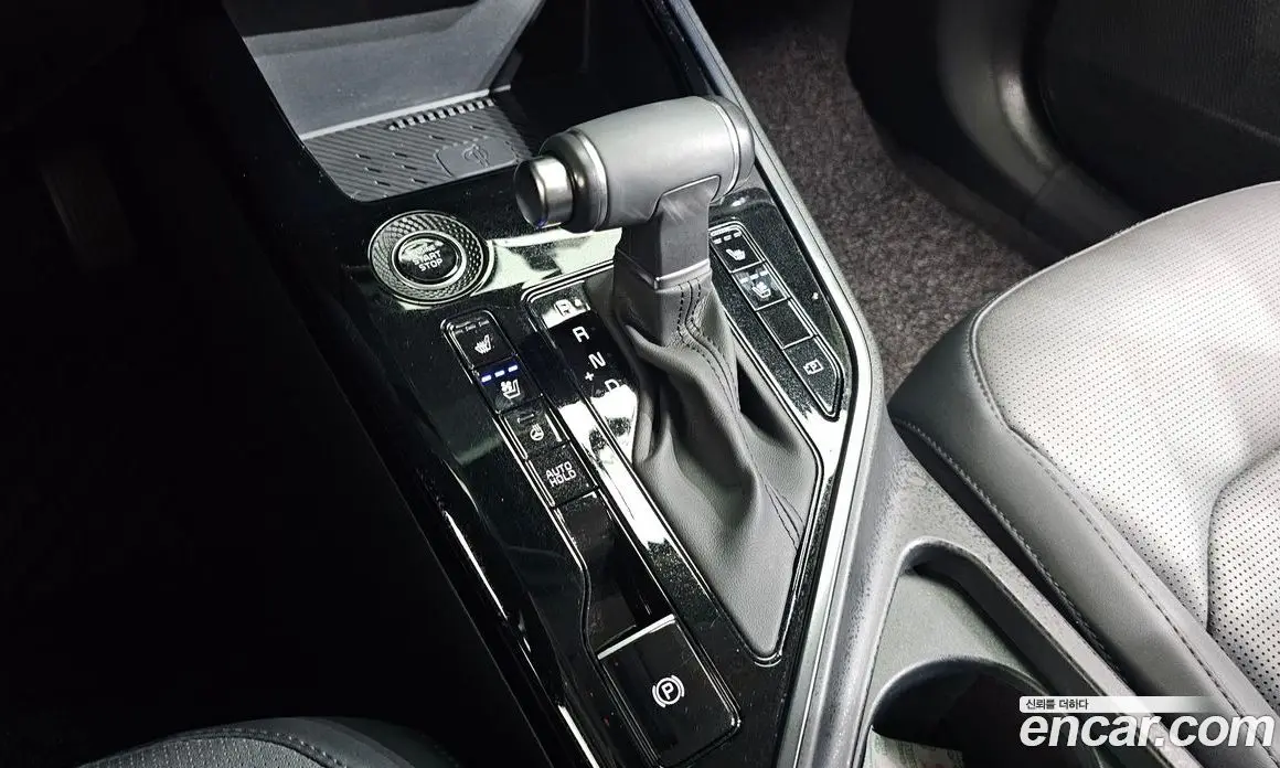 Kia Niro 2022 1.6 автомат (гидро), фото 12 Kia Niro 2022 1.6 автомат (гидро), фото 12