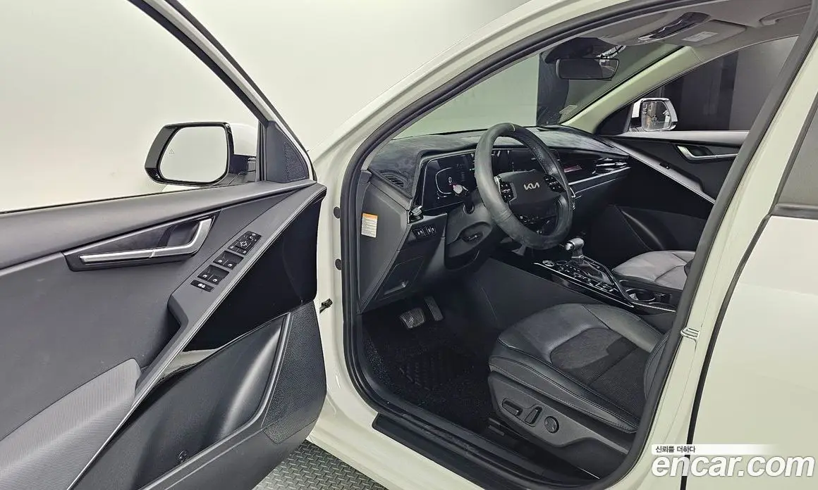 Kia Niro 2022 1.6 автомат (гидро), фото 13 Kia Niro 2022 1.6 автомат (гидро), фото 13