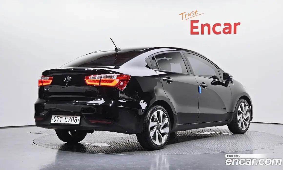 Kia Pride 2015 1.6 автомат (гидро), фото 2 Kia Pride 2015 1.6 автомат (гидро), фото 2