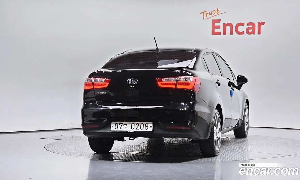 Kia Pride 2015 1.6 автомат (гидро), фото 4 Kia Pride 2015 1.6 автомат (гидро), фото 4