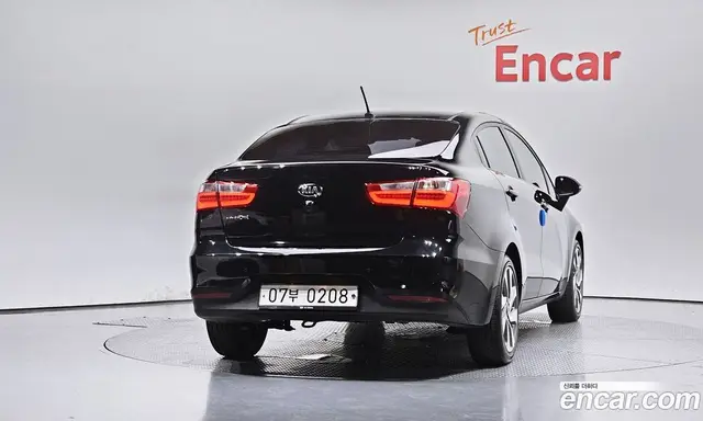Kia Pride 2015 1.6 автомат (гидро), миниатюра 4 Kia Pride 2015 1.6 автомат (гидро), миниатюра 4