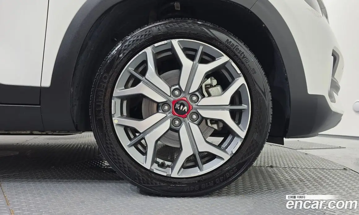 Kia Seltos 2019 1.6 автомат (гидро), фото 7 Kia Seltos 2019 1.6 автомат (гидро), фото 7