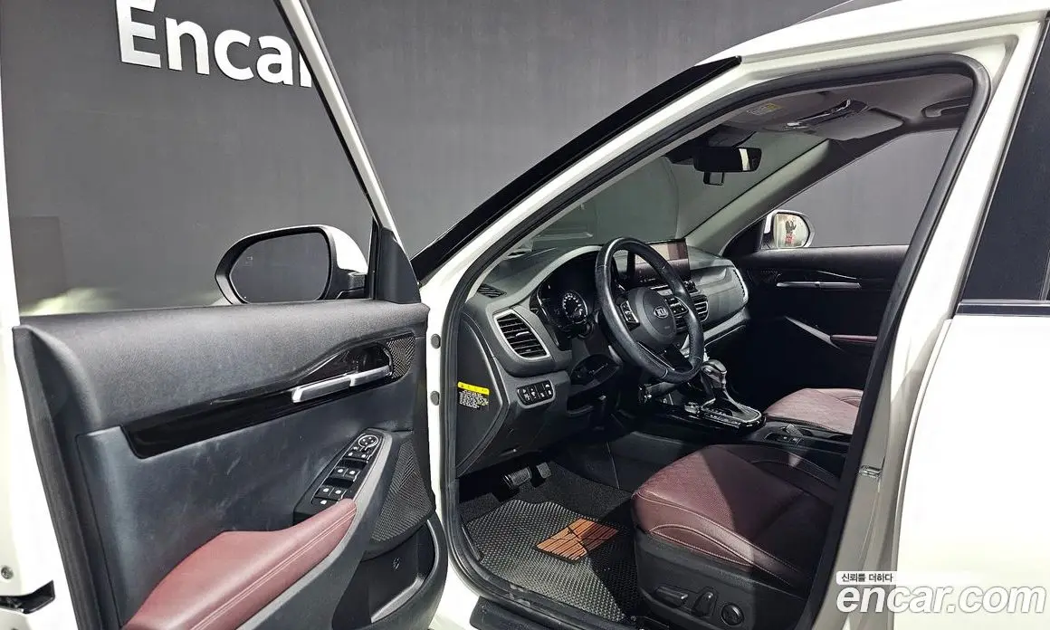Kia Seltos 2020 1.6 автомат (гидро), фото 13