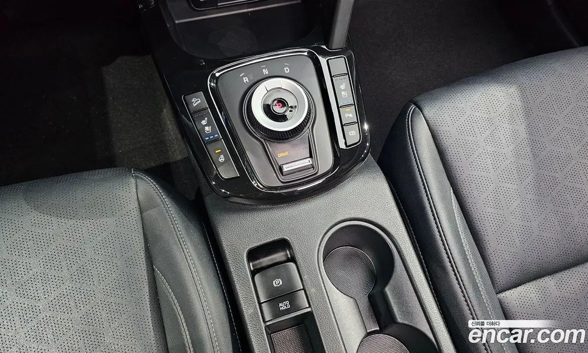 Kia Seltos 2022 1.6 автомат (гидро), фото 12 Kia Seltos 2022 1.6 автомат (гидро), фото 12