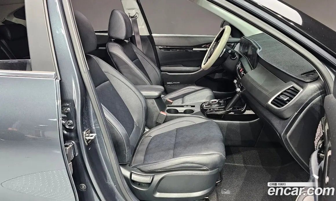 Kia Seltos 2022 1.6 автомат (гидро), фото 16 Kia Seltos 2022 1.6 автомат (гидро), фото 16
