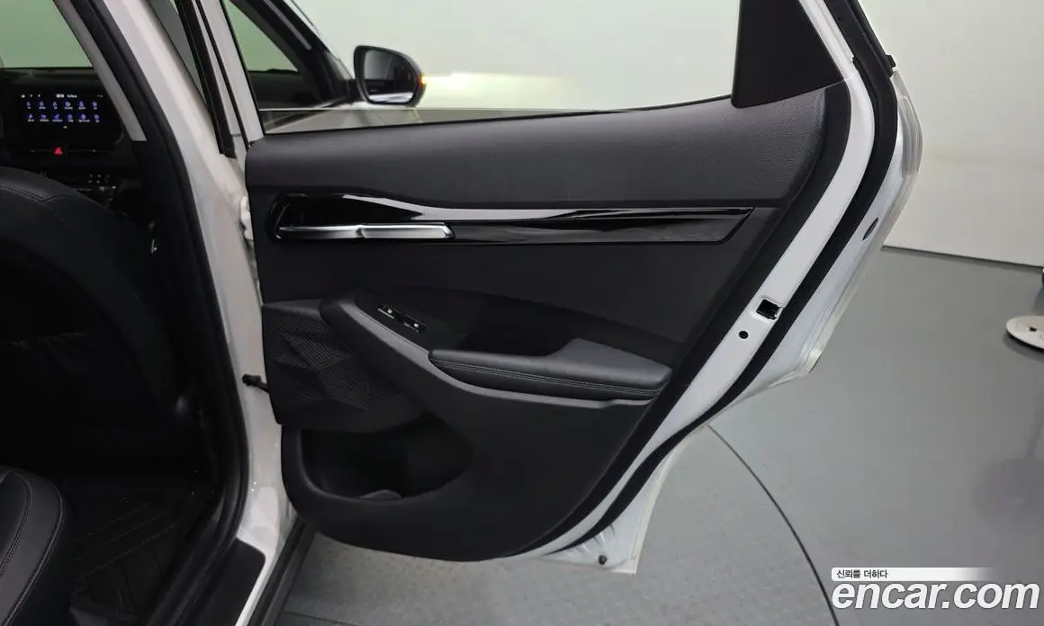 Kia Seltos 2022 1.6 автомат (гидро), фото 15 Kia Seltos 2022 1.6 автомат (гидро), фото 15