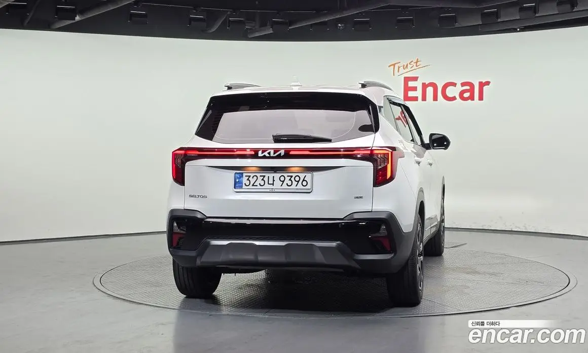 Kia Seltos 2022 1.6 автомат (гидро), фото 4 Kia Seltos 2022 1.6 автомат (гидро), фото 4