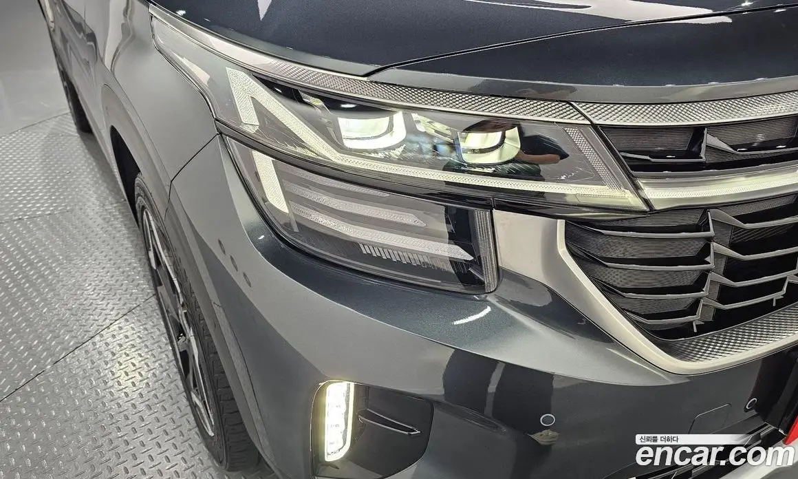 Kia Seltos 2024 1.6 автомат (гидро), фото 8 Kia Seltos 2024 1.6 автомат (гидро), фото 8