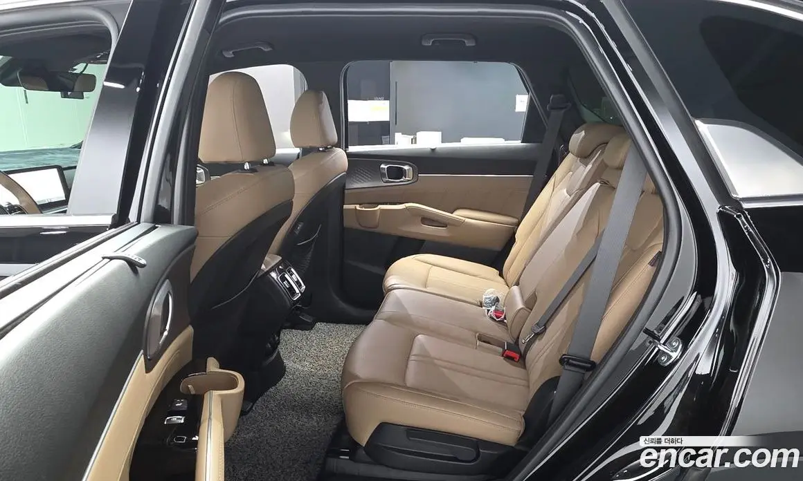 Kia Sorento 2023 2.5 автомат (гидро), фото 18