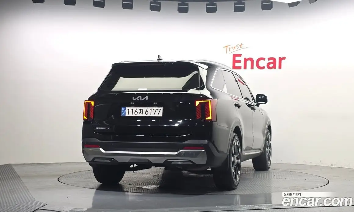Kia Sorento 2023 2.5 автомат (гидро), фото 4