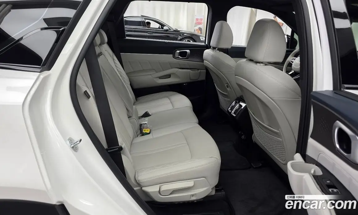 Kia Sorento 2025 1.6 автомат (гидро), фото 12 Kia Sorento 2025 1.6 автомат (гидро), фото 12