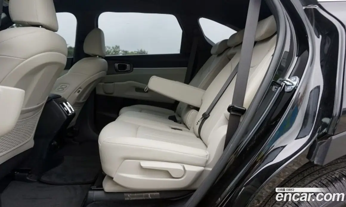 Kia Sorento 2025 1.6 автомат (гидро), фото 10 Kia Sorento 2025 1.6 автомат (гидро), фото 10