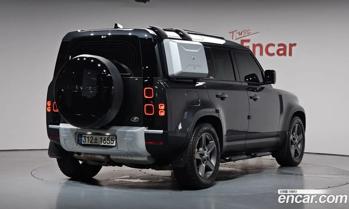 Land Rover Defender 2022 3.0 автомат (гидро), фото 1 Land Rover Defender 2022 3.0 автомат (гидро), фото 1