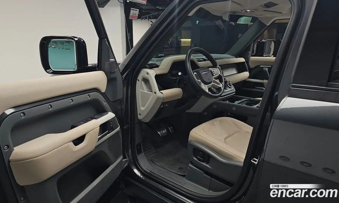 Land Rover Defender 2022 3.0 автомат (гидро), фото 12 Land Rover Defender 2022 3.0 автомат (гидро), фото 12