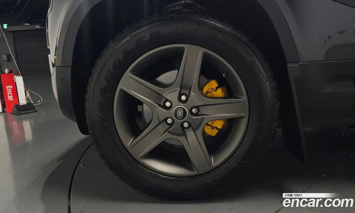 Land Rover Defender 2022 3.0 автомат (гидро), фото 4 Land Rover Defender 2022 3.0 автомат (гидро), фото 4