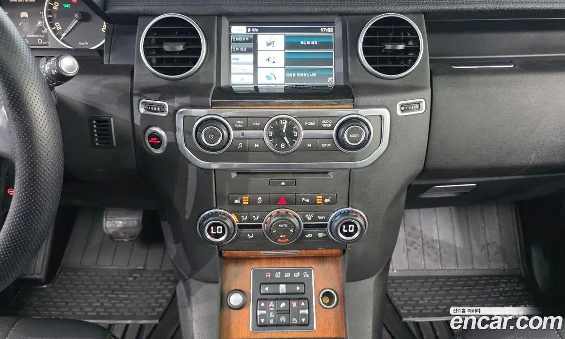 Land Rover Discovery 2015 3.0 автомат (гидро), фото 14 Land Rover Discovery 2015 3.0 автомат (гидро), фото 14