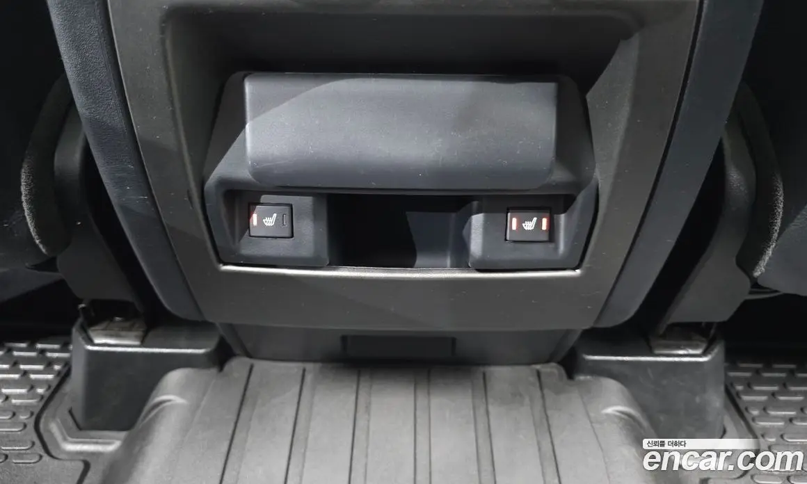 Land Rover Discovery 2015 3.0 автомат (гидро), фото 17 Land Rover Discovery 2015 3.0 автомат (гидро), фото 17