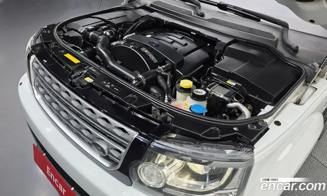Land Rover Discovery 2015 3.0 автомат (гидро), миниатюра 6 Land Rover Discovery 2015 3.0 автомат (гидро), миниатюра 6